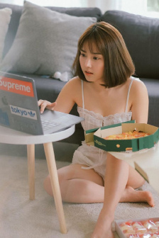 天海翼犯侵教师